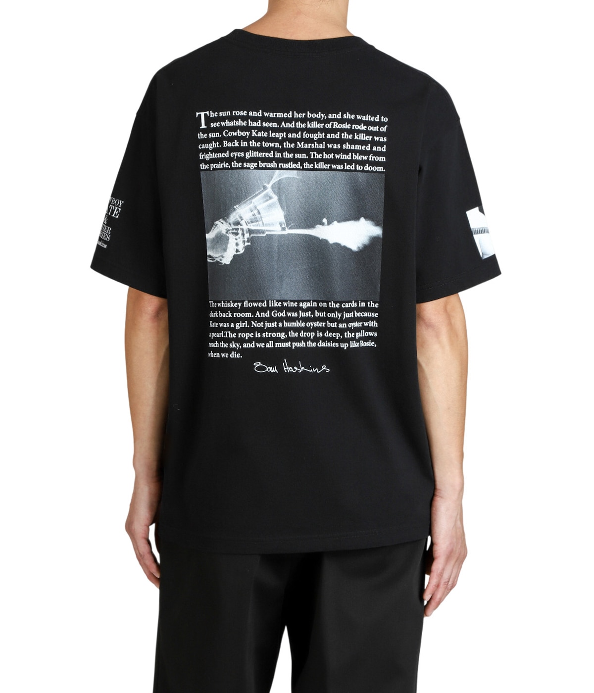 model（175cm / 60kg）B85 W75 H92 着用サイズ：L