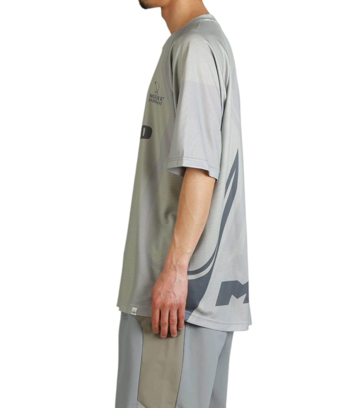 サイズL【新品】MAGIC STICK 25SS UMBROコラボ Tシャツ サイズXL【新品】MAGIC STICK 25SS UMBROコラボ Tシャツ - メルカリ