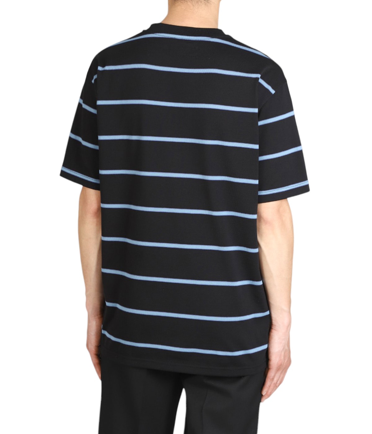model（175cm / 60kg）B85 W75 H92 着用サイズ：M