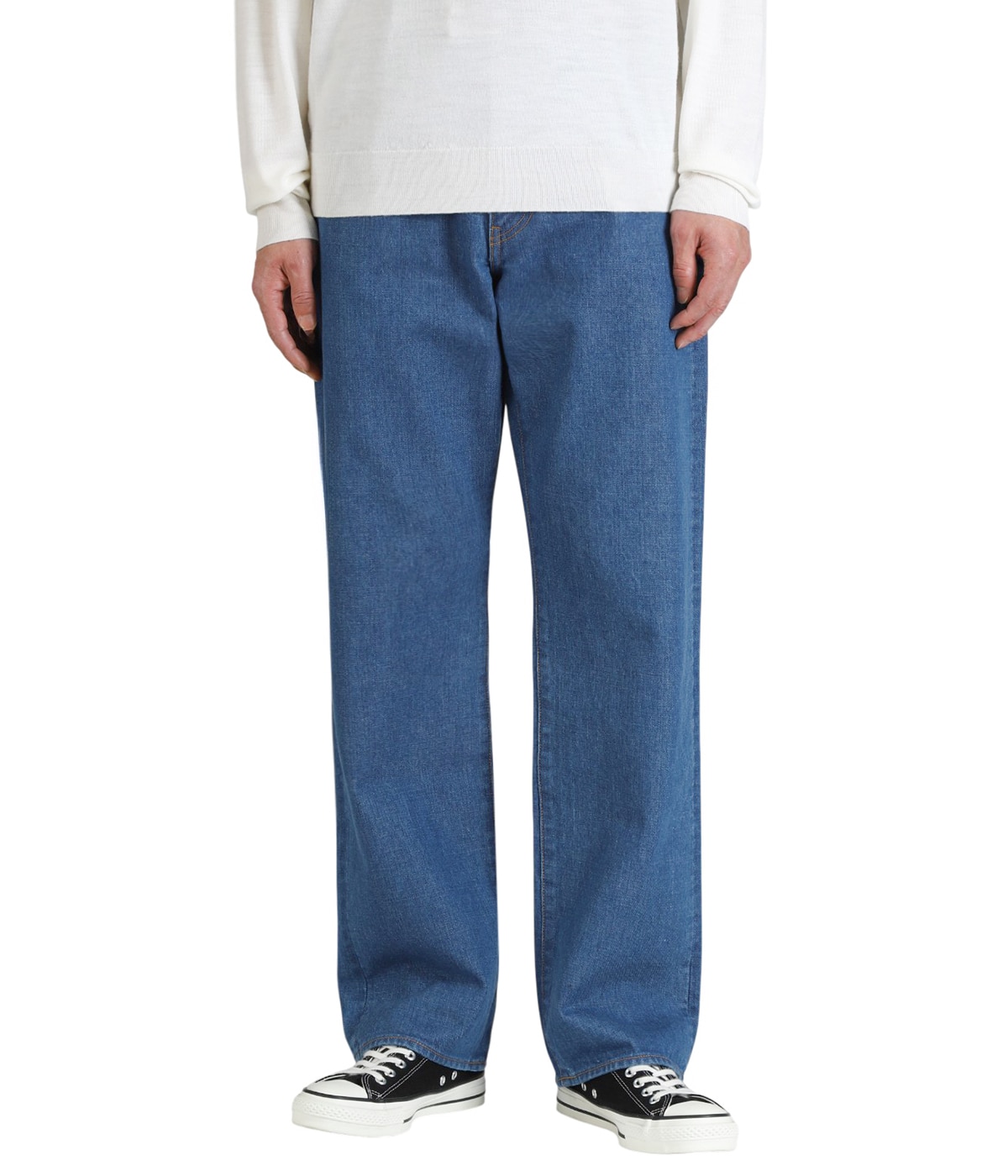 model（175cm / 60kg）B85 W75 H92 着用サイズ：32inch