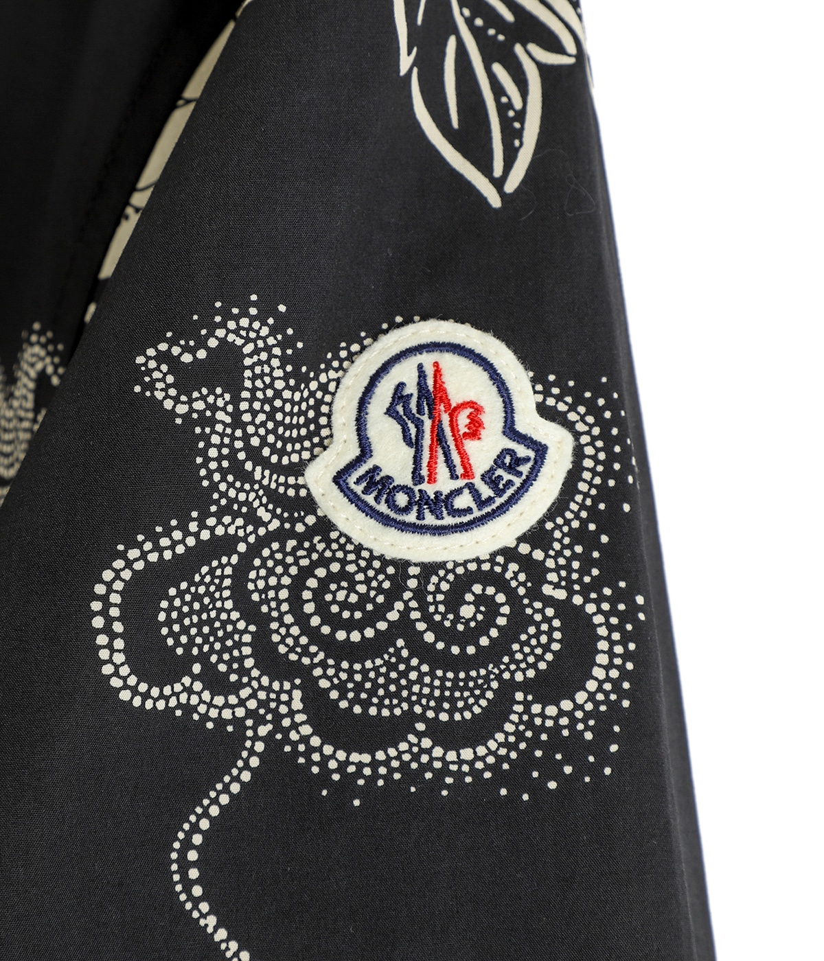 【新品タグ付き】MONCLER モンクレール 半袖総柄 アロハシャツS 楽天市場】モンクレール MONCLER シャツ 半袖 トップス メンズ