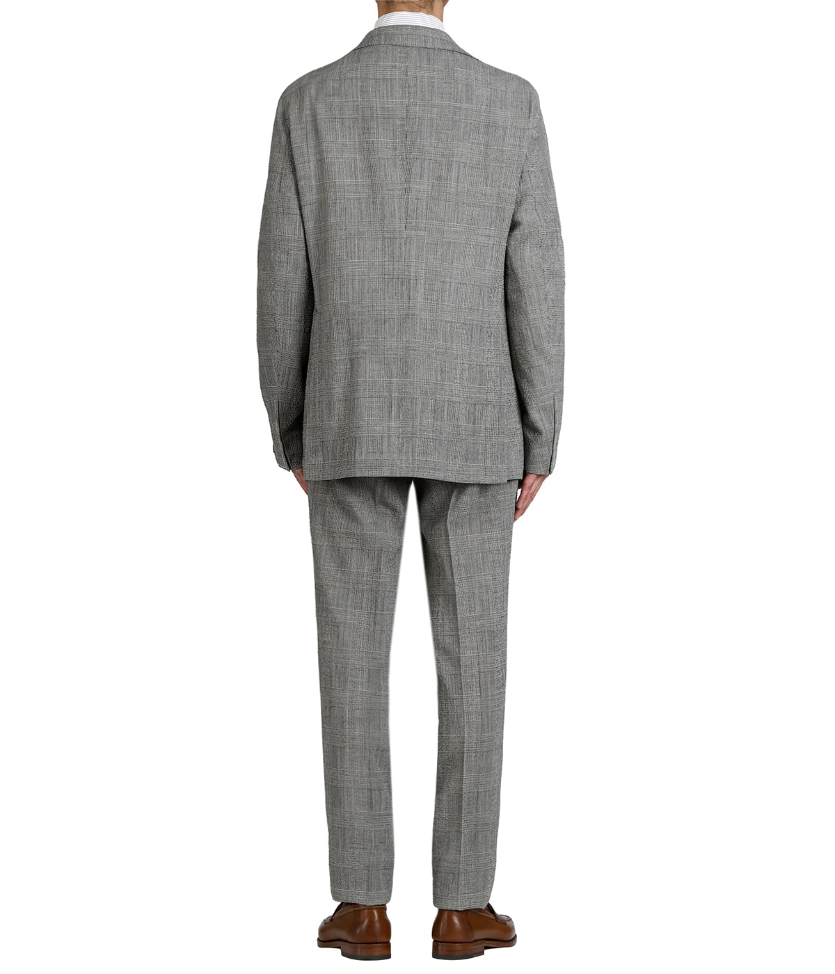 model（175cm / 60kg）B85 W75 H92 着用サイズ：46