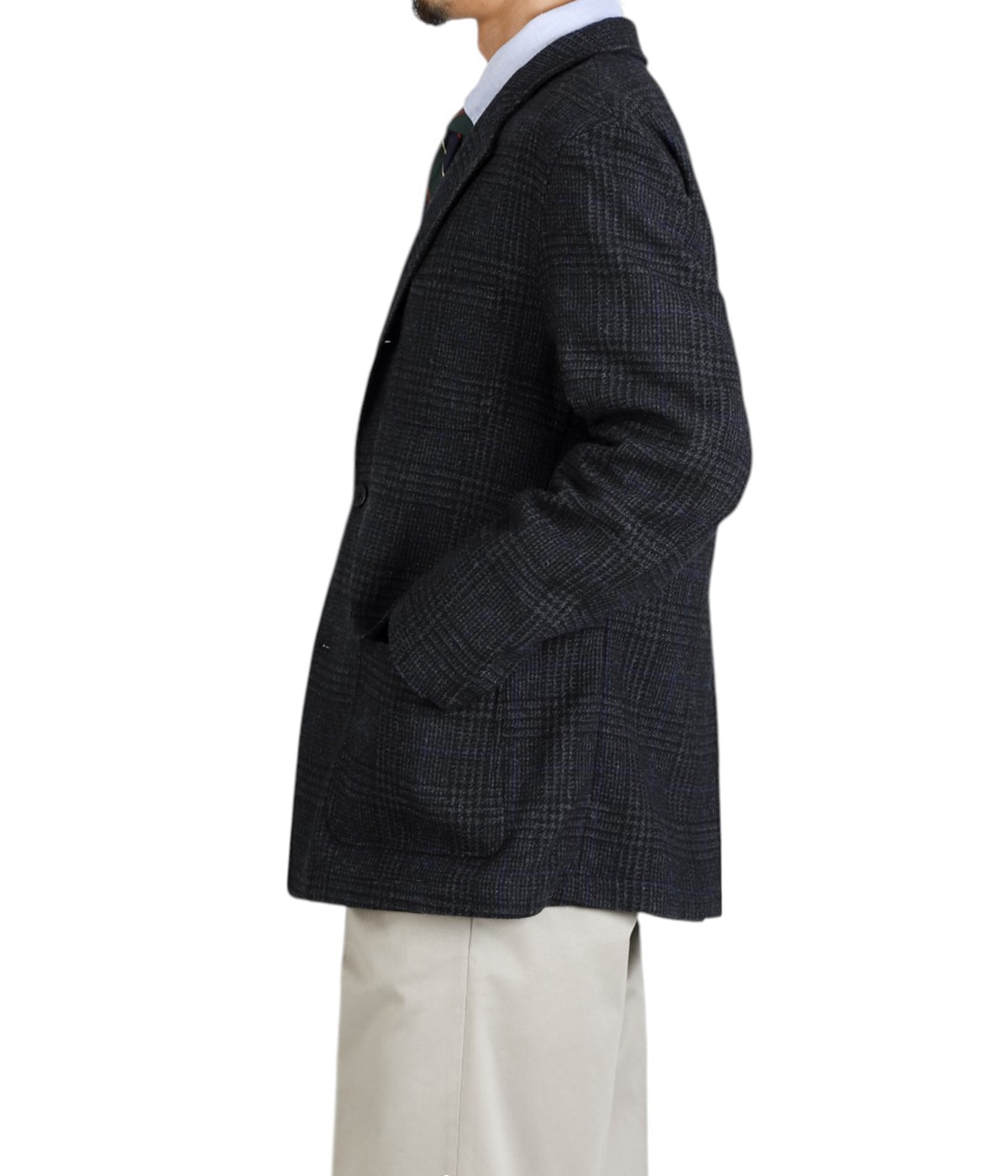 model（175cm / 60kg）B85 W75 H92 着用サイズ：M