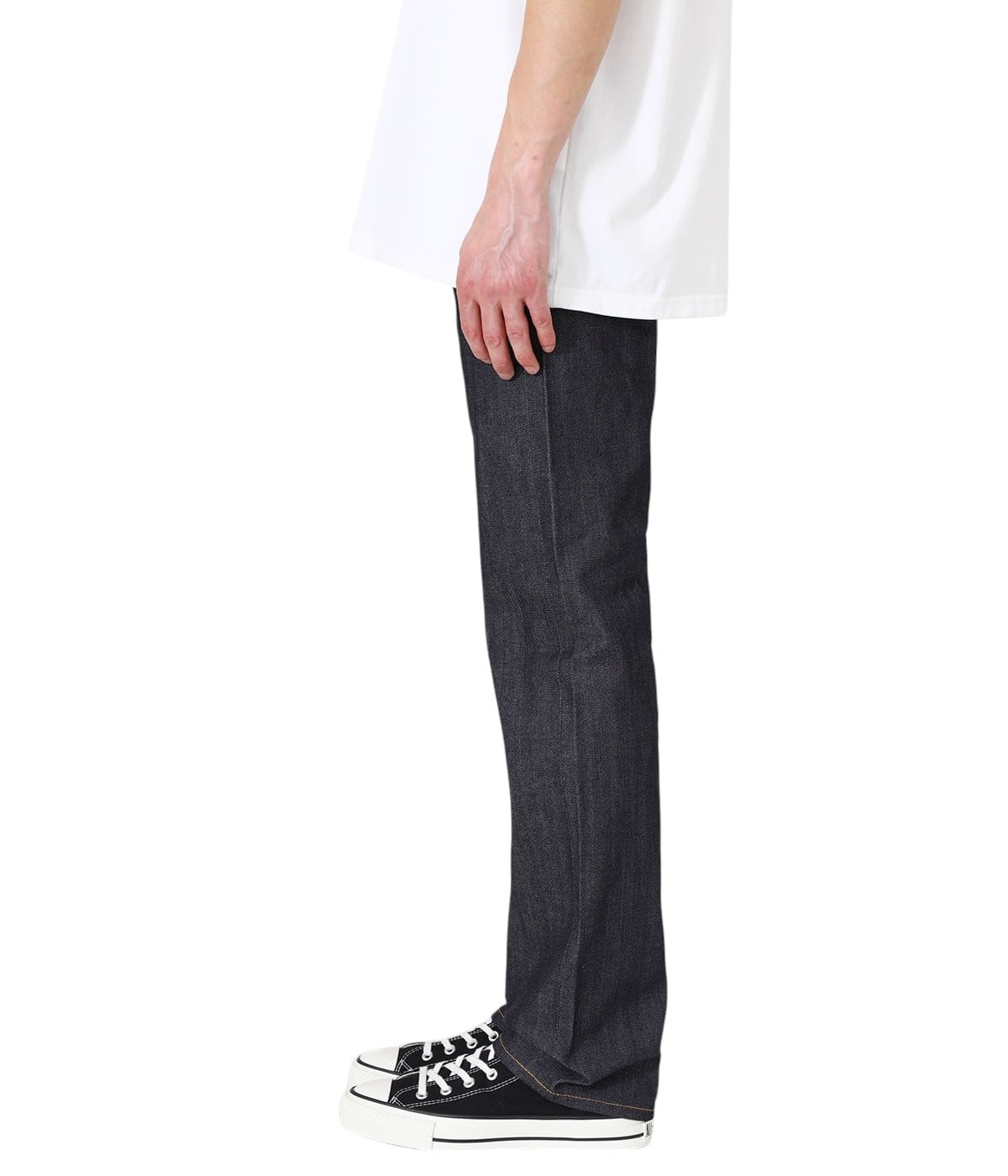 model（175cm / 60kg）B85 W75 H92 着用サイズ：30inch
