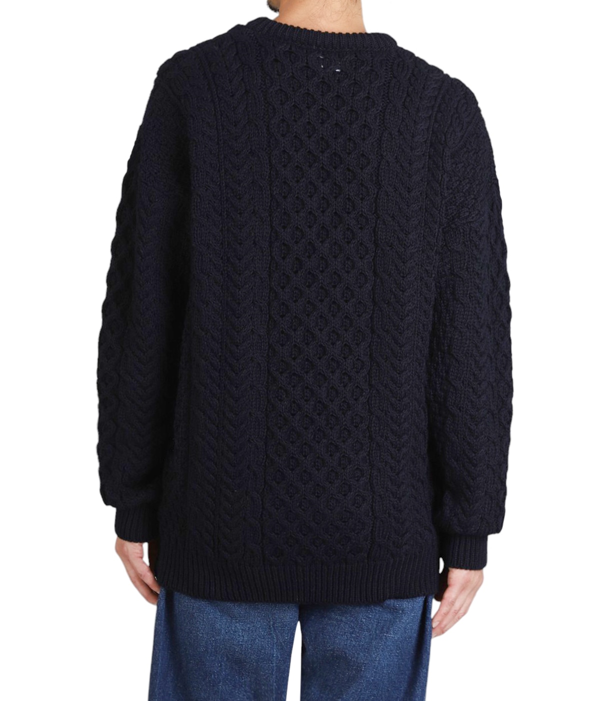 model（175cm / 60kg）B85 W75 H92 着用サイズ：M