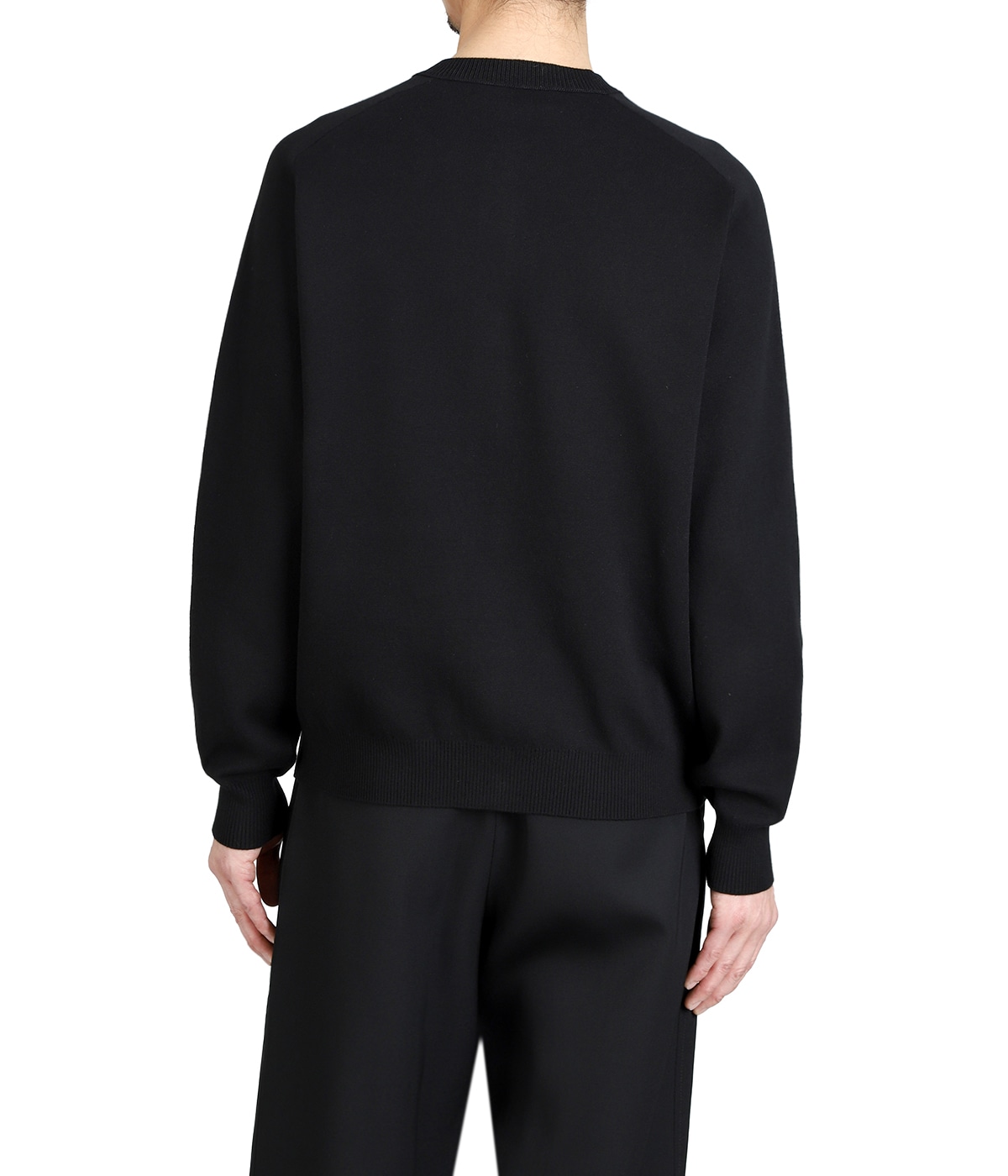 model（175cm / 60kg）B85 W75 H92 着用サイズ：M