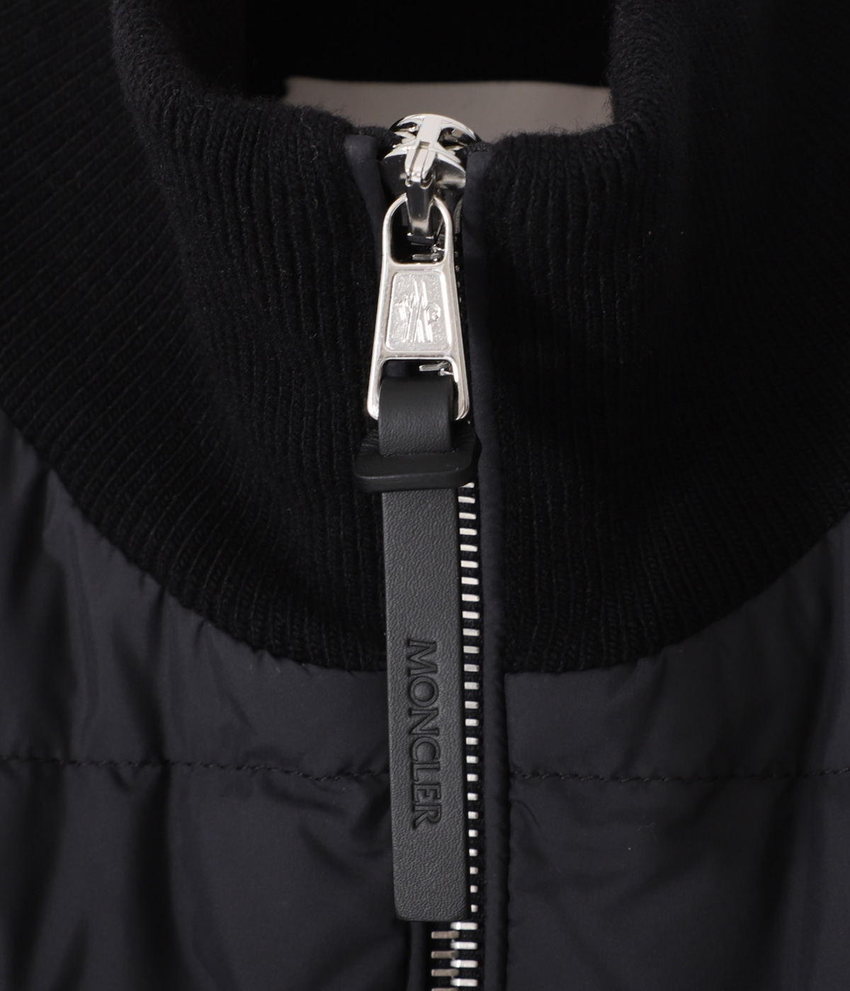 参考価格66280円モンクレール MONCLERファー ケーブル　ニット黒 S MONCLER モンクレール グルノーブル ニットパーカー フーディー
