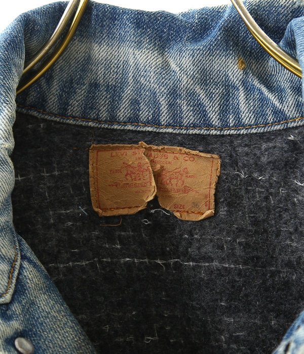 levis tan denim jacket