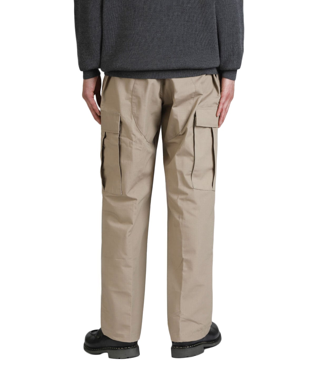 model（175cm / 60kg）B85 W75 H92 着用サイズ：S-SHORT