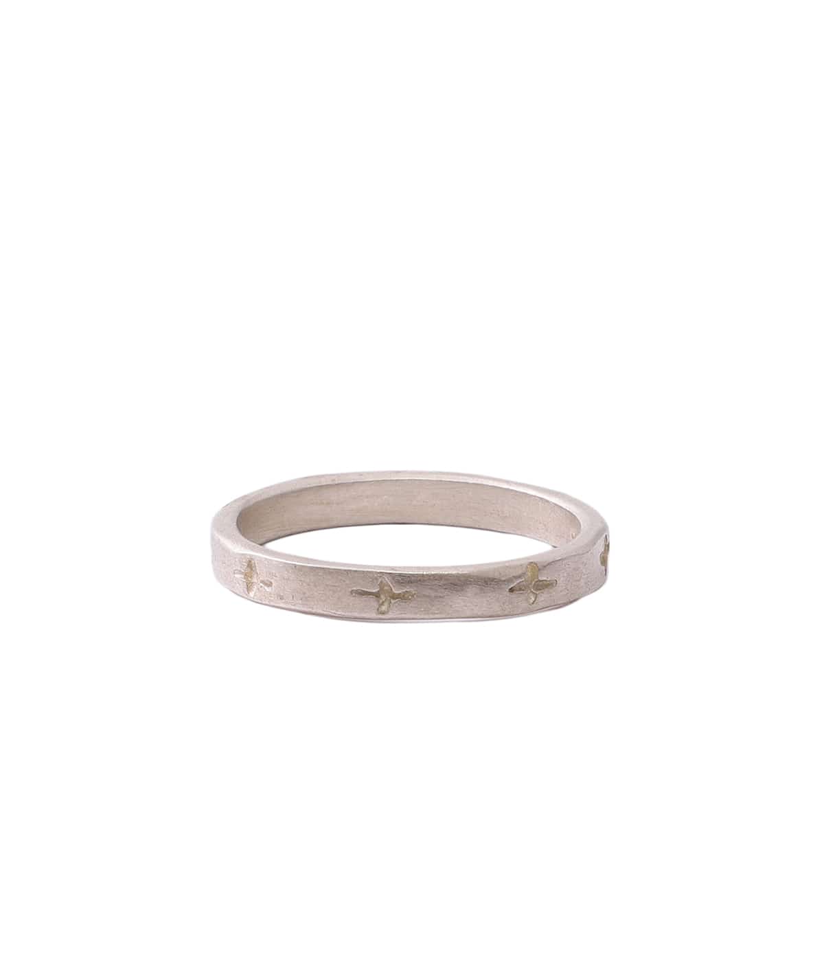 thin carved crosses ring | m.a+(エムエークロス