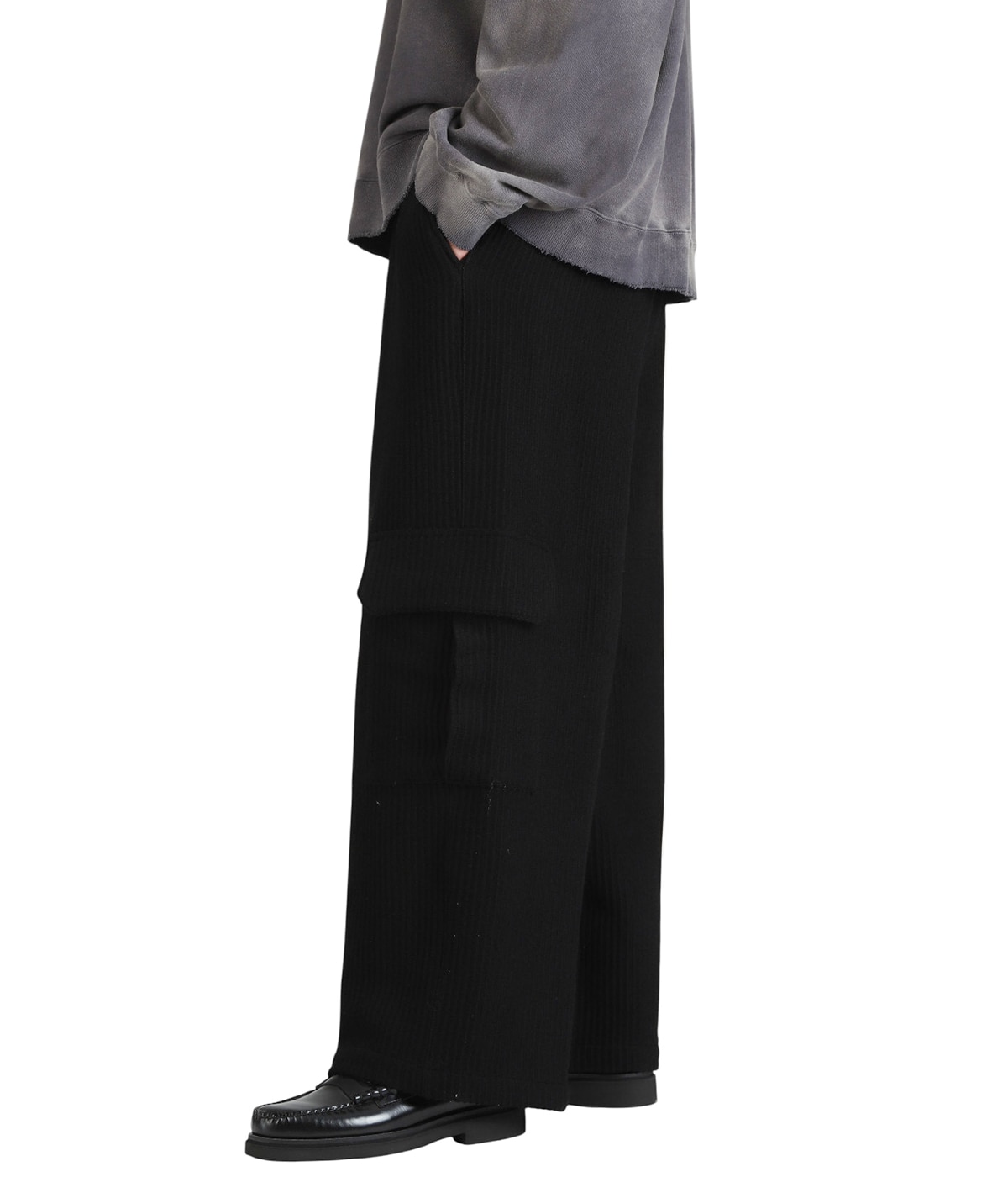 model（175cm / 60kg）B85 W75 H92 着用サイズ：1