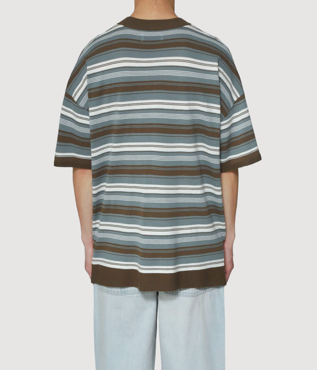 model（175cm / 60kg）B85 W75 H92 着用サイズ：L