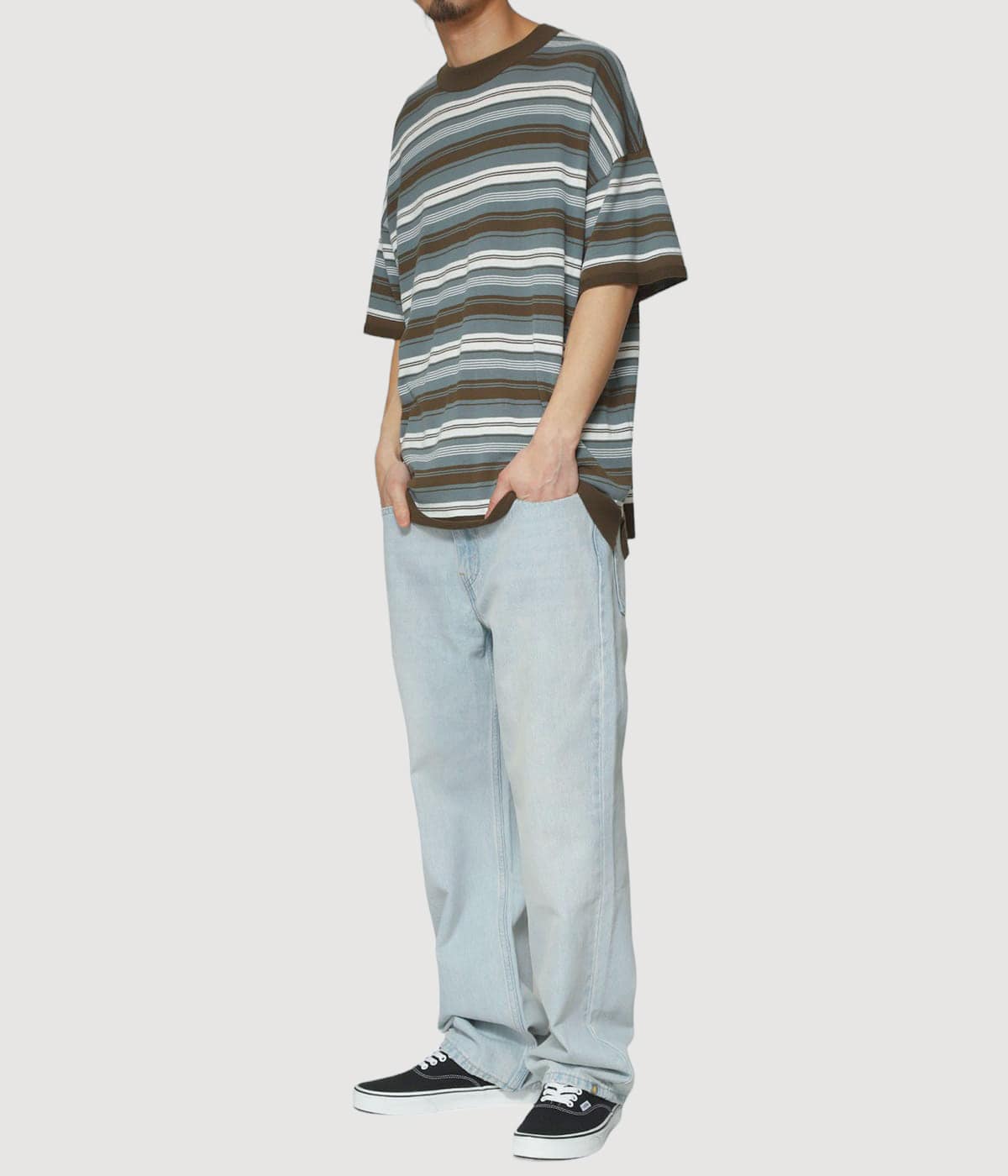 model（175cm / 60kg）B85 W75 H92 着用サイズ：L