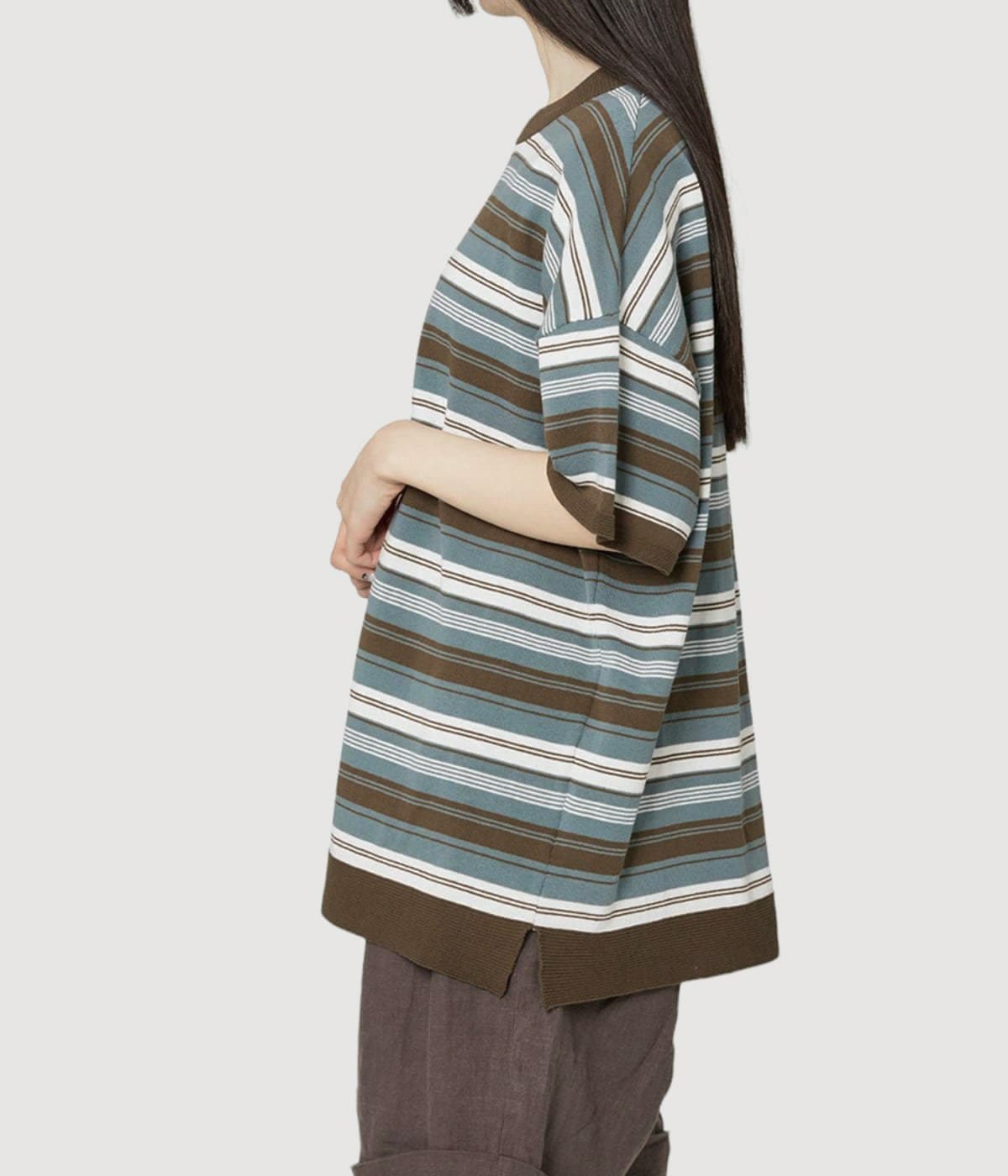 model（164cm） 着用サイズ：M