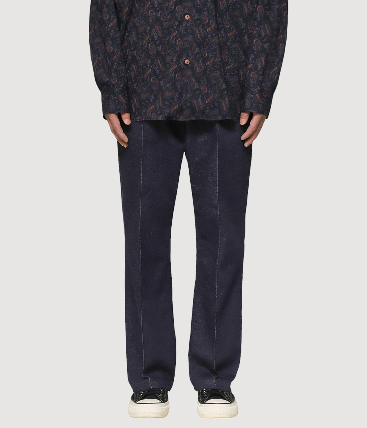 model（175cm / 60kg）B85 W75 H92 着用サイズ：L