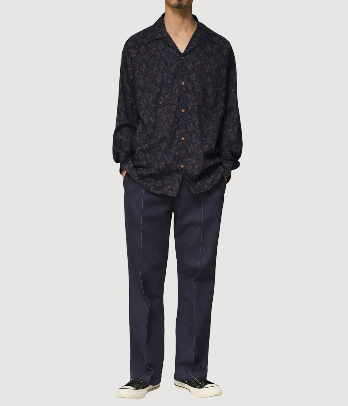 model（175cm / 60kg）B85 W75 H92 着用サイズ：L