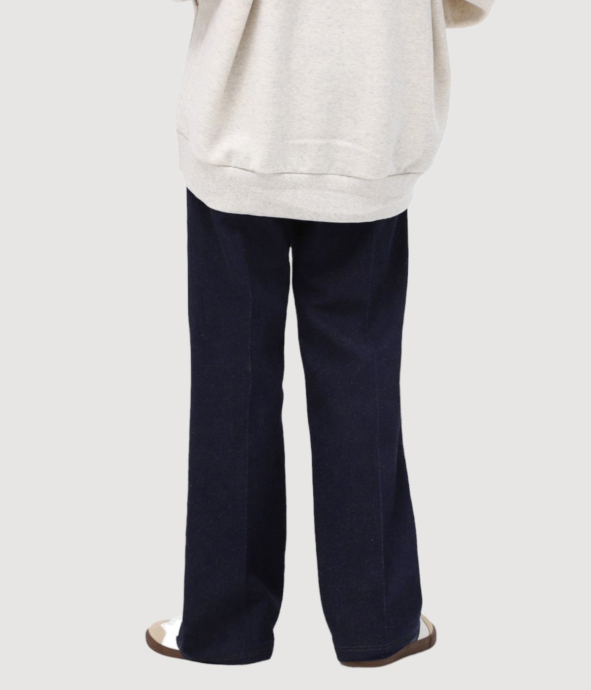 model（164cm） 着用サイズ：M