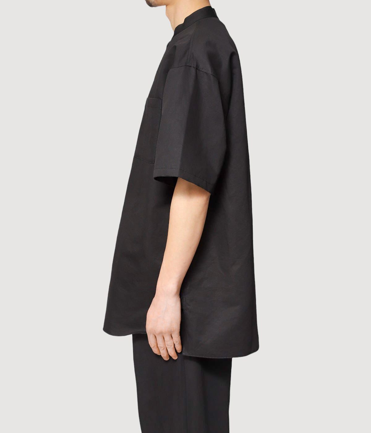 model（175cm / 60kg）B85 W75 H92 着用サイズ：L