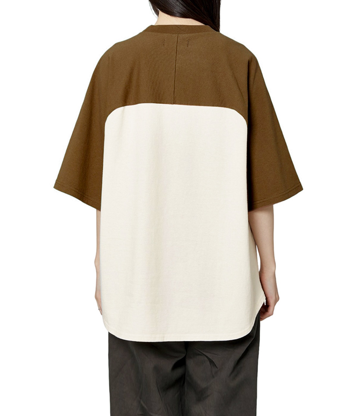 model（164cm） 着用サイズ：M