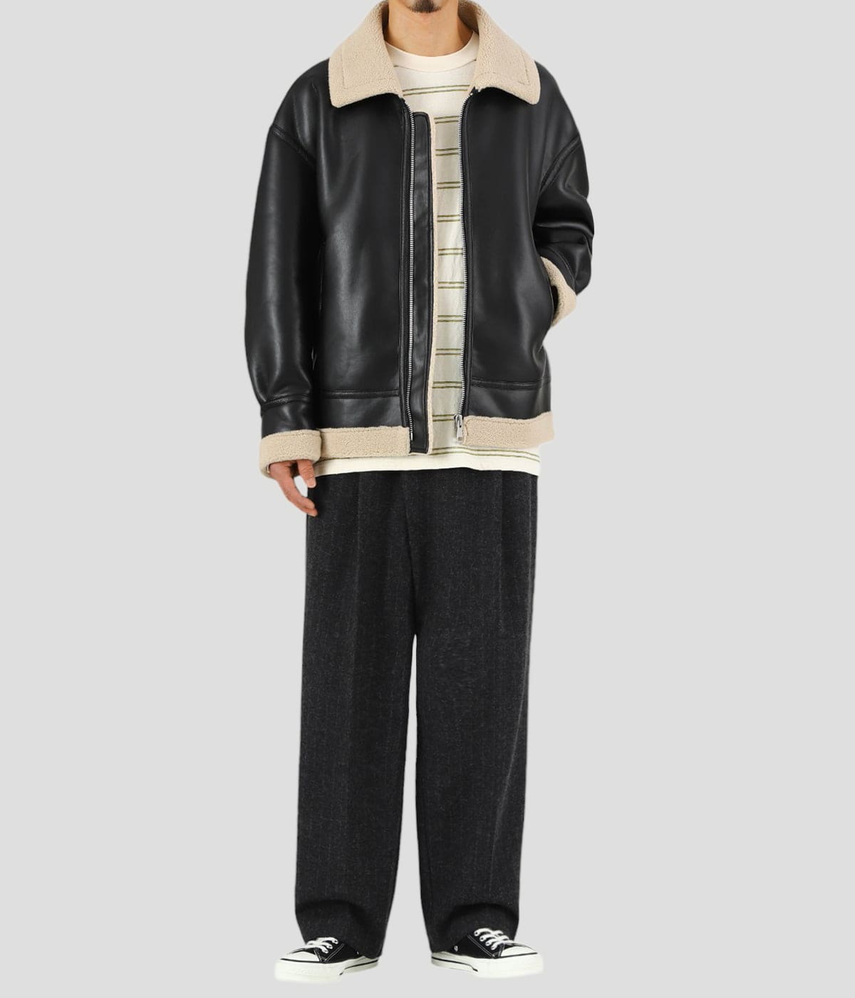 model（175cm / 60kg）B85 W75 H92 着用サイズ：L