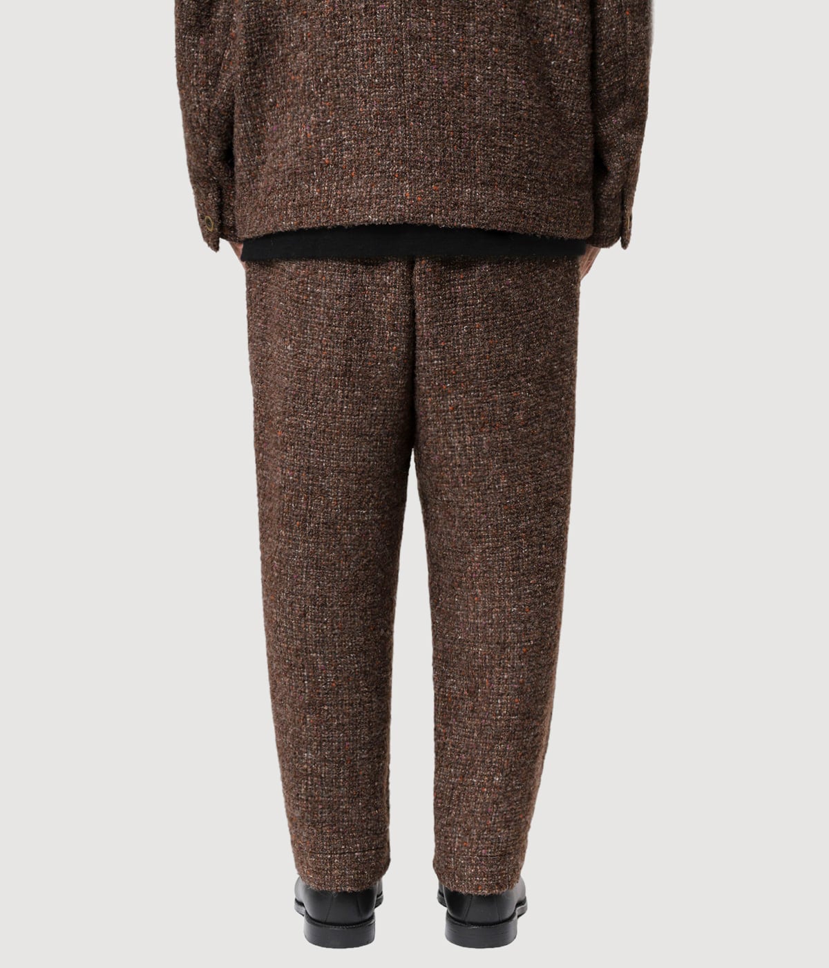 model（175cm / 60kg）B85 W75 H92 着用サイズ：L