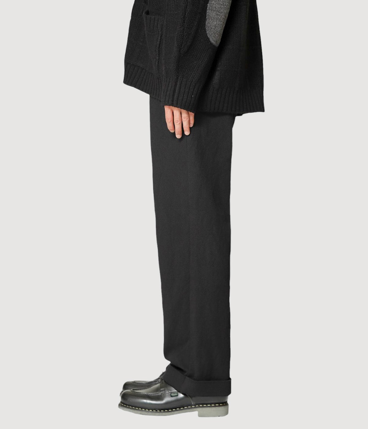 model（175cm / 60kg）B85 W75 H92 着用サイズ：L