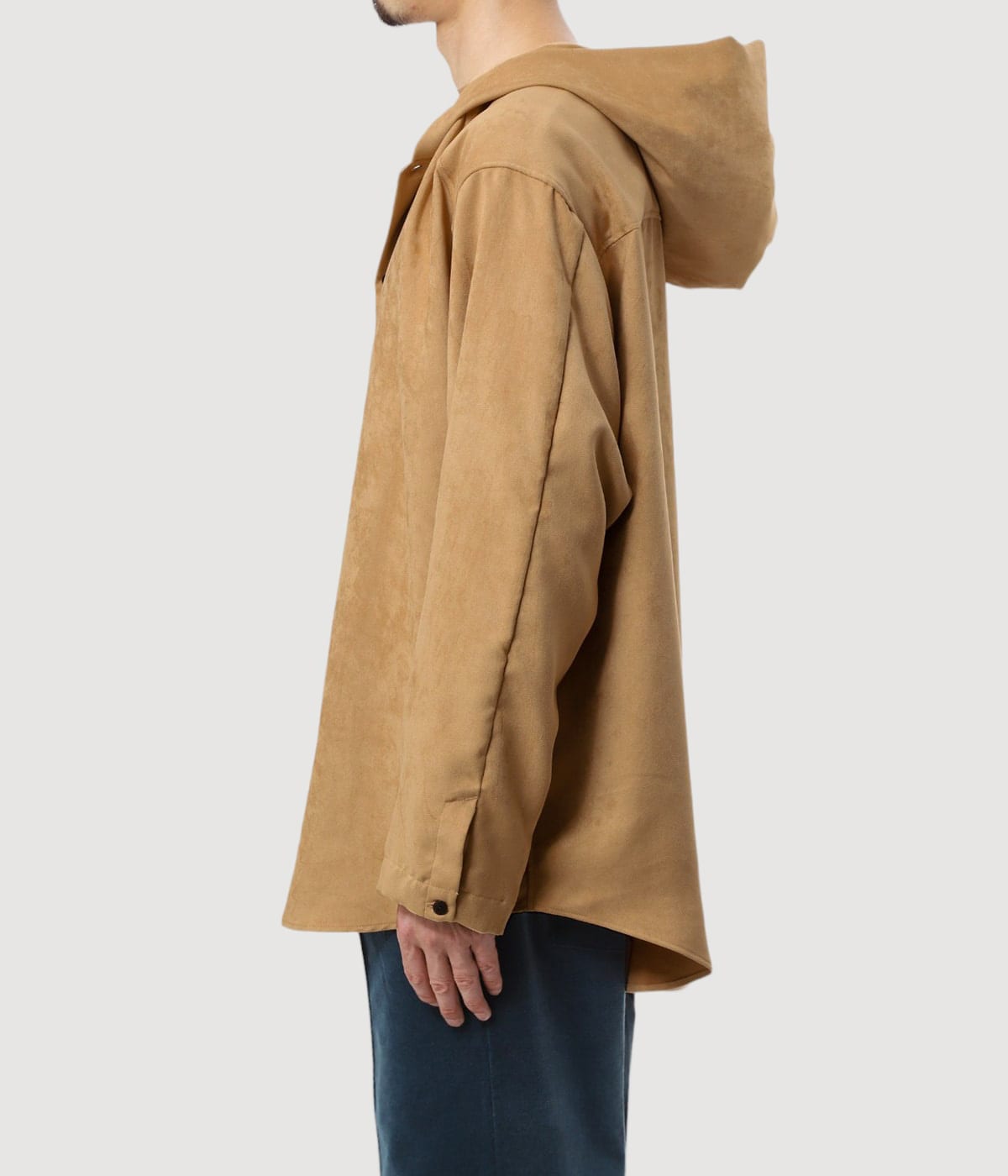 model（175cm / 60kg）B85 W75 H92 着用サイズ：L