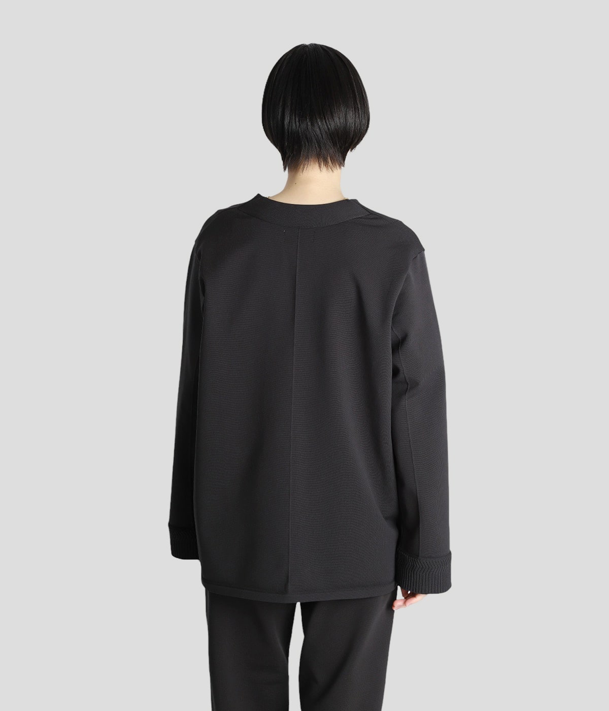 model（166cm） 着用サイズ：M