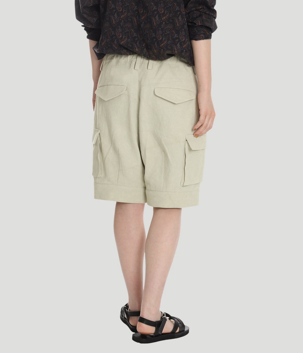 model（166cm） 着用サイズ：M