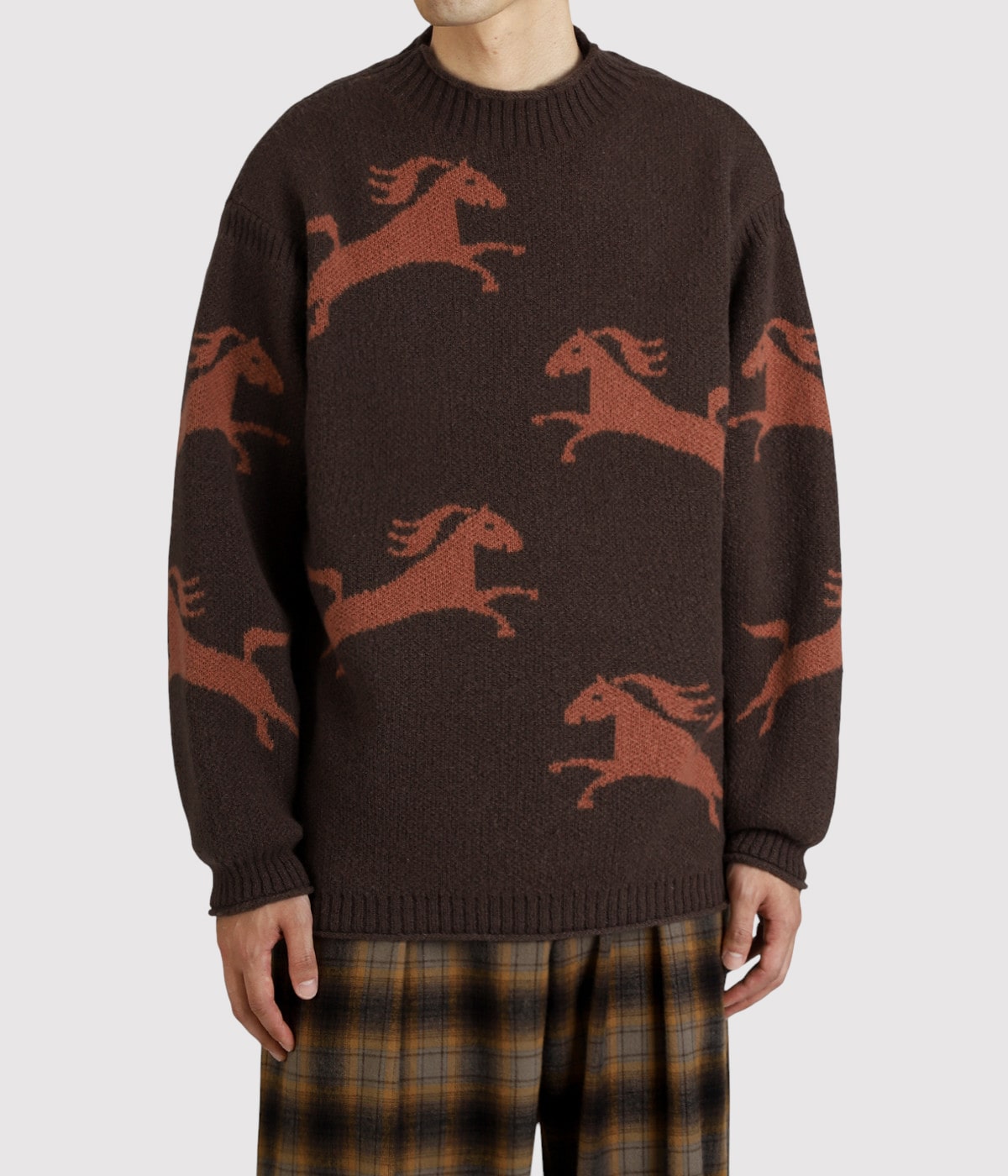 model（177cm / 62kg）B87 W73 H92 着用サイズ：L