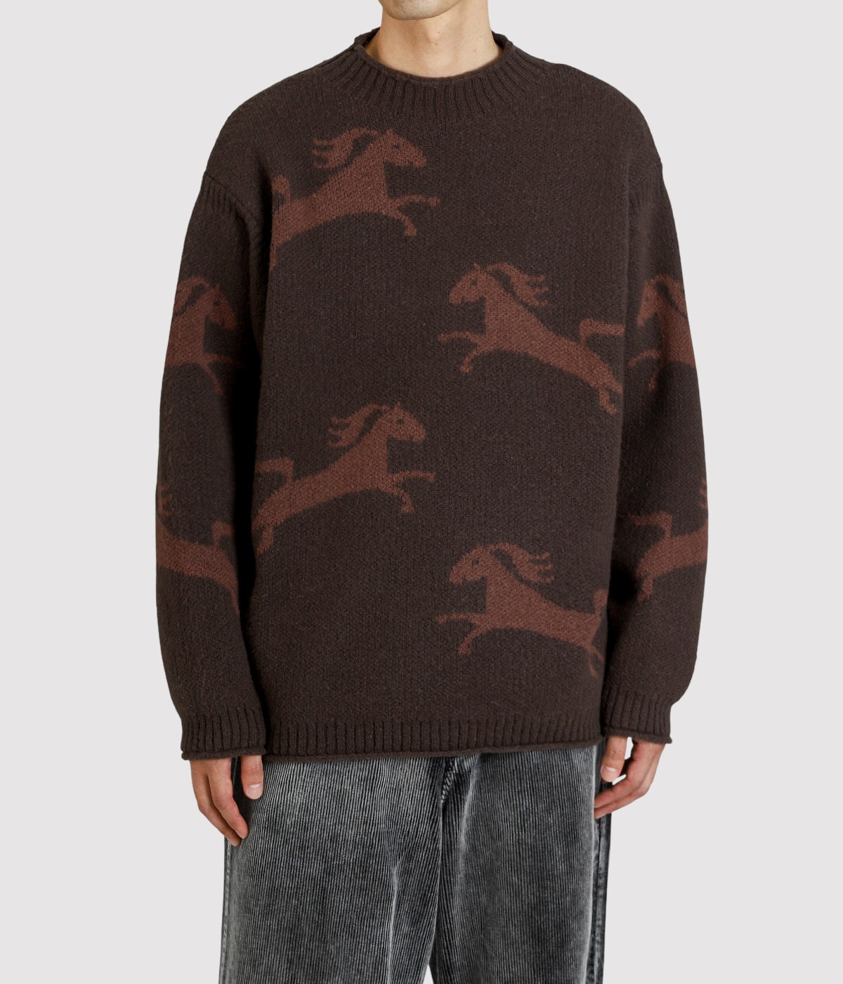 model（177cm / 62kg）B87 W73 H92 着用サイズ：L