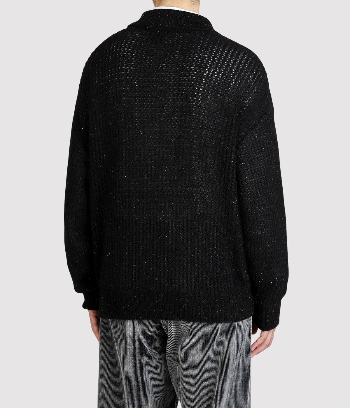 model（177cm / 62kg）B87 W73 H92 着用サイズ：L