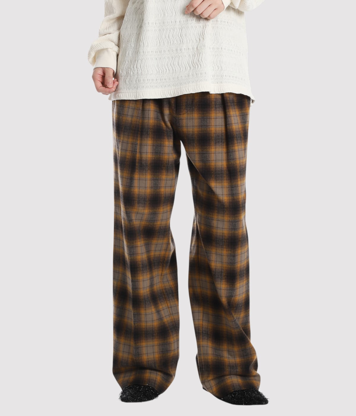 model（166cm） 着用サイズ：M