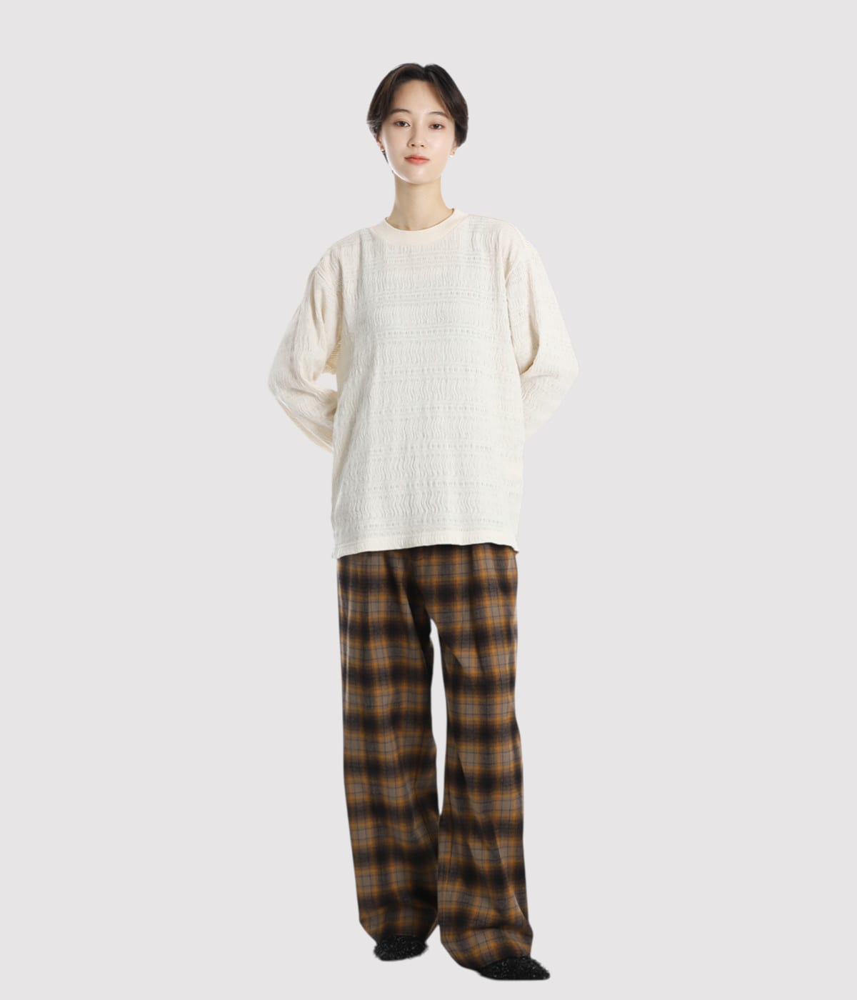 model（166cm） 着用サイズ：M