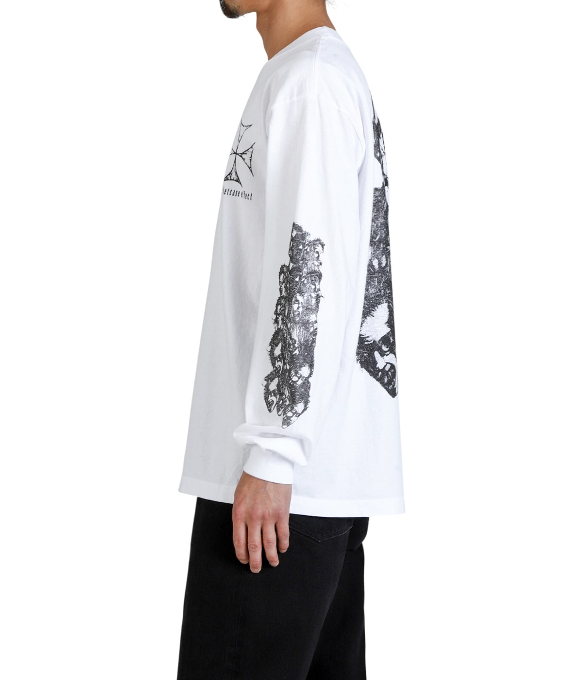 model（175cm / 60kg）B85 W75 H92 着用サイズ：M