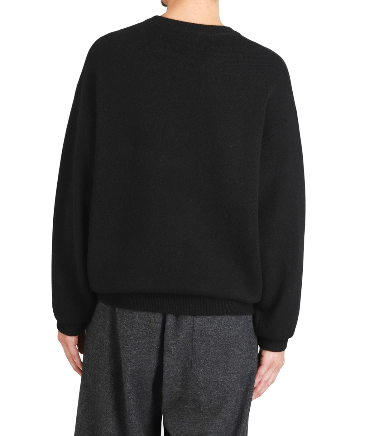 model(175cm / 60kg)B85 W75 H92 着用サイズ：3