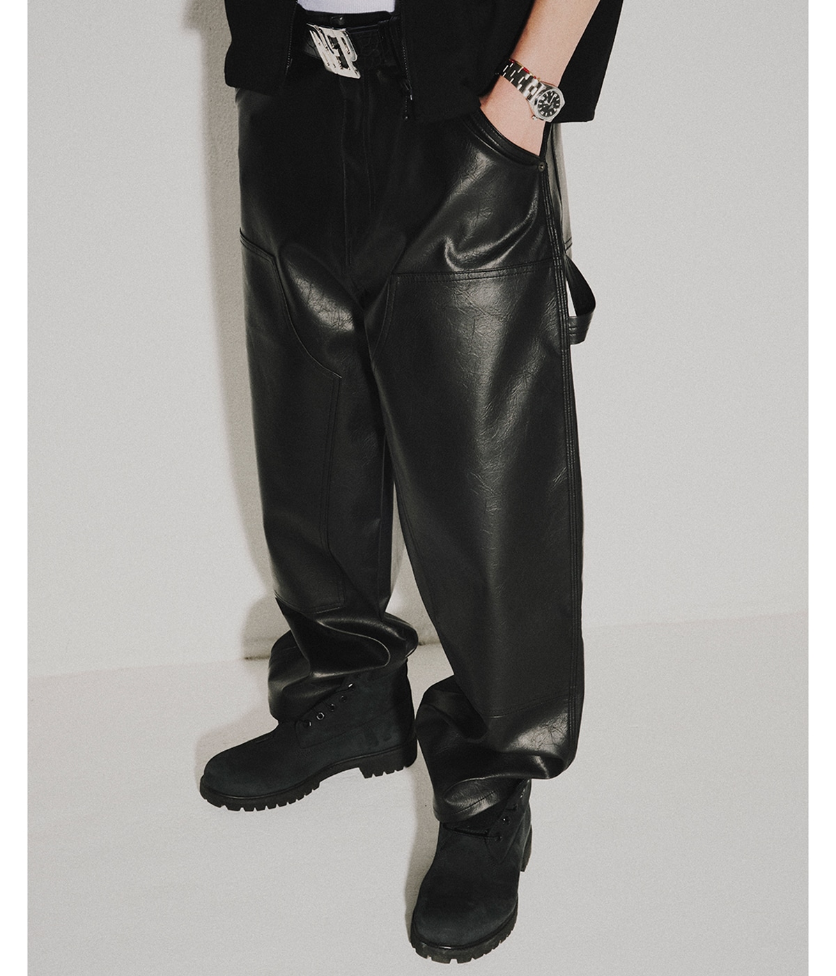 FAUX LEATHER EXTRA BAGGY DOUBLE KNEE PANTS | BlackEyePatch 