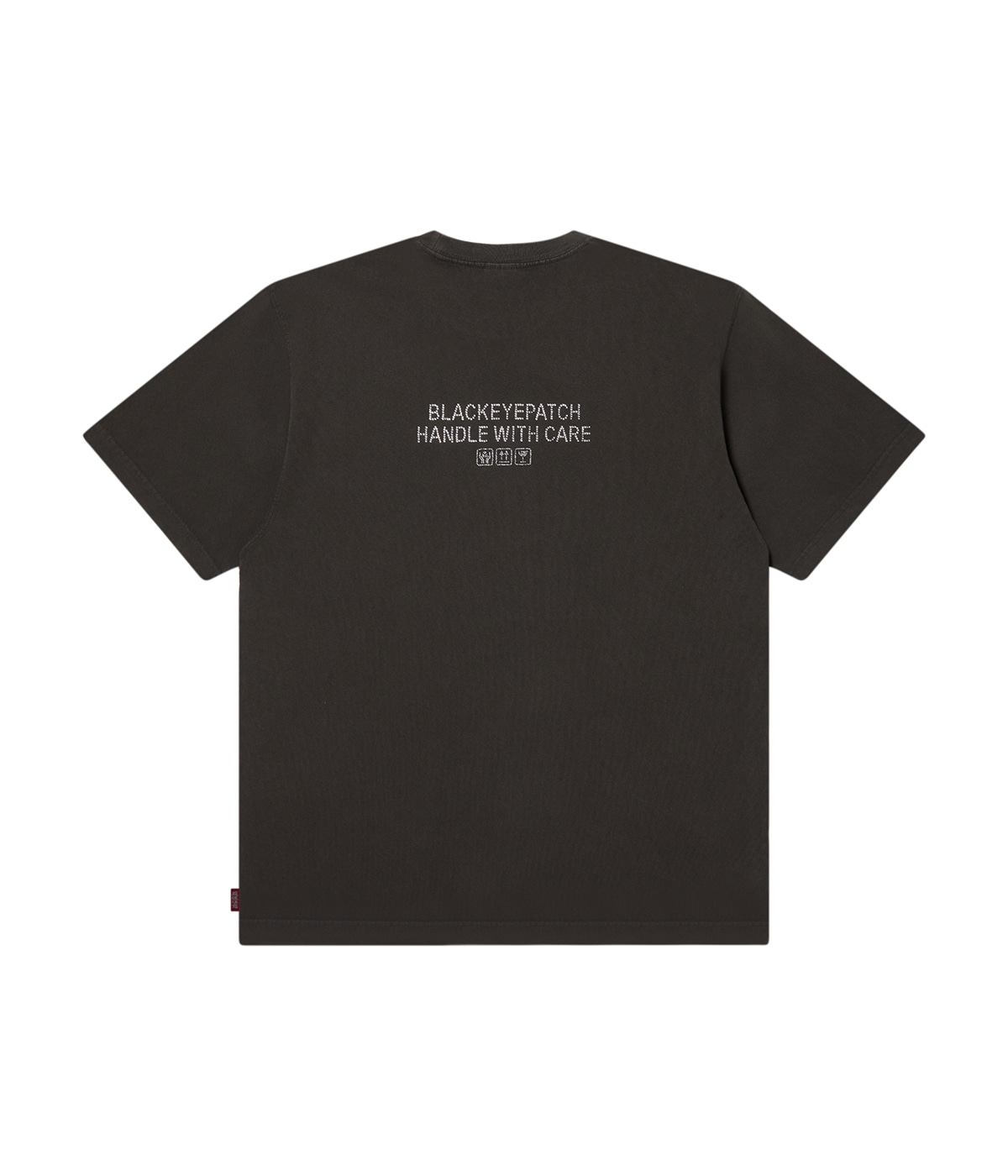 RHINESTONE GRAYSCALE HWC LABEL TEE | BlackEyePatch(ブラックアイ