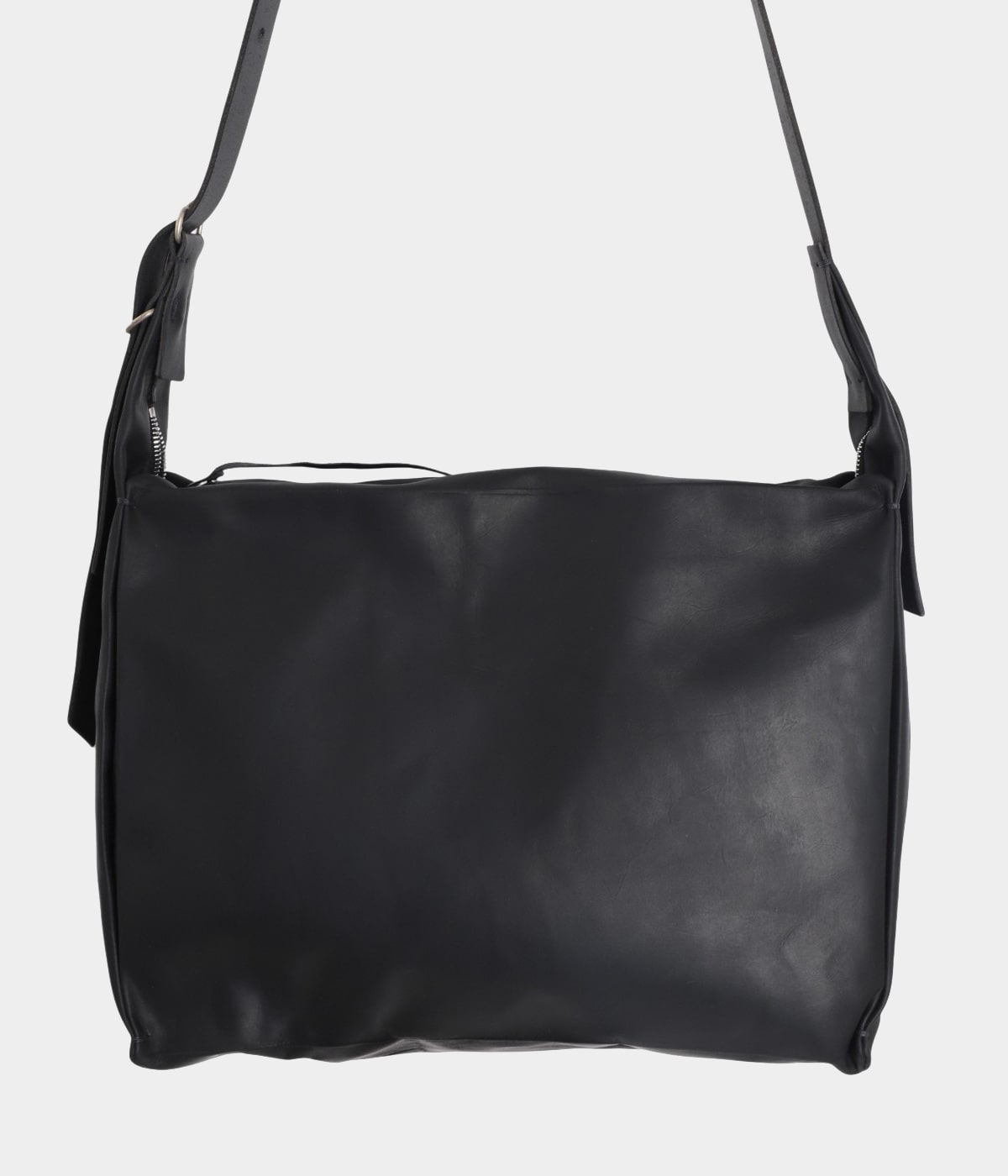 large rectangular shoulder bag | m.a+(エムエークロス) / バッグ