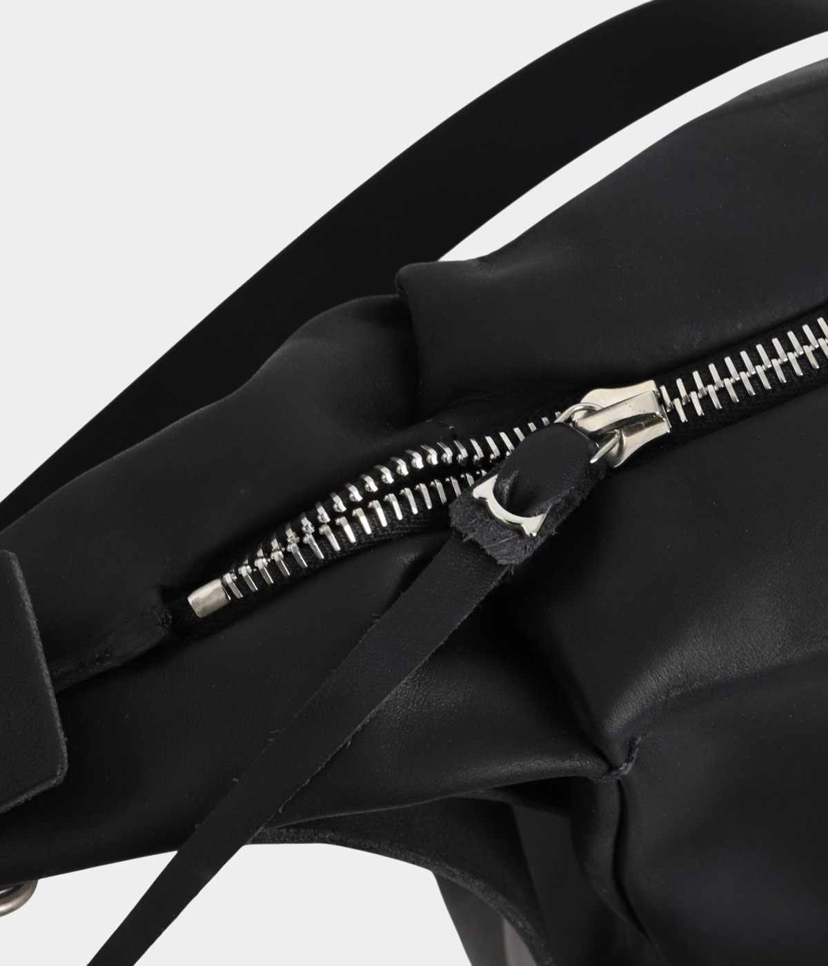 large rectangular shoulder bag | m.a+(エムエークロス) / バッグ