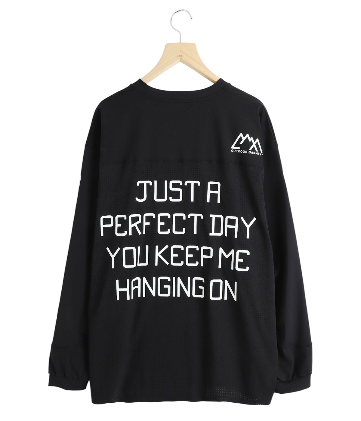 ○★新品未使用　CMF OUTDOOR GARMENT　長袖Ｔシャツ　M　黒 COMFY OUTDOOR GARMENT CMF コムフィアウトドアガーメント BMX
