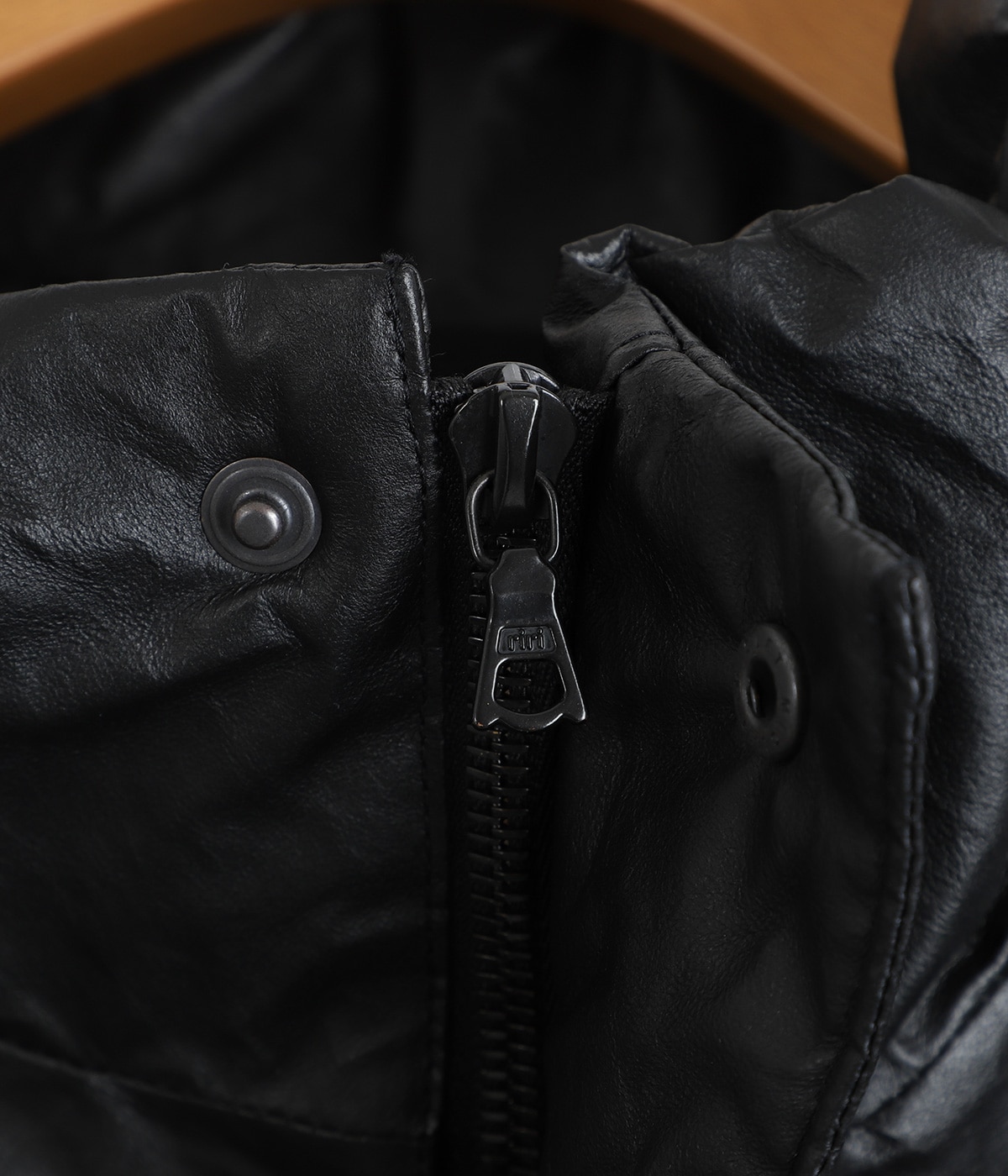 ペーパーレザー パデッドジャケット | COMOLI(コモリ) / アウター