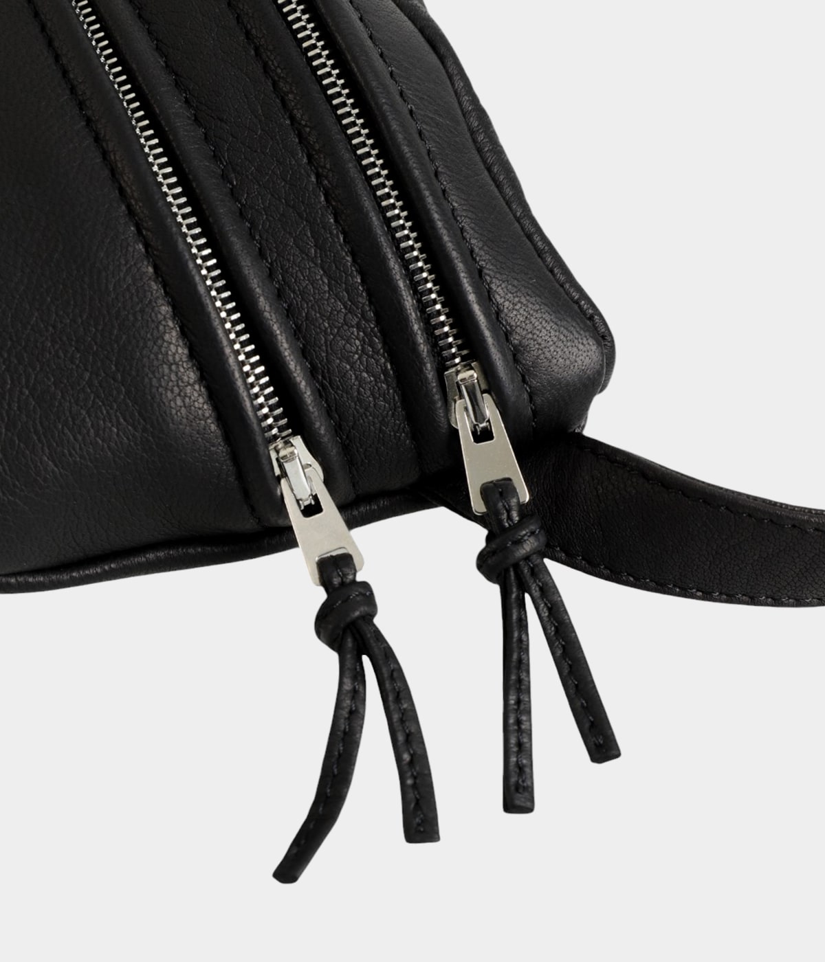 新品　Aeta　アエタ　ウエストバッグS/レザー　鹿革/BLK 新品 Aeta アエタ ウエストバッグS/レザー 鹿革/BLK - メルカリ