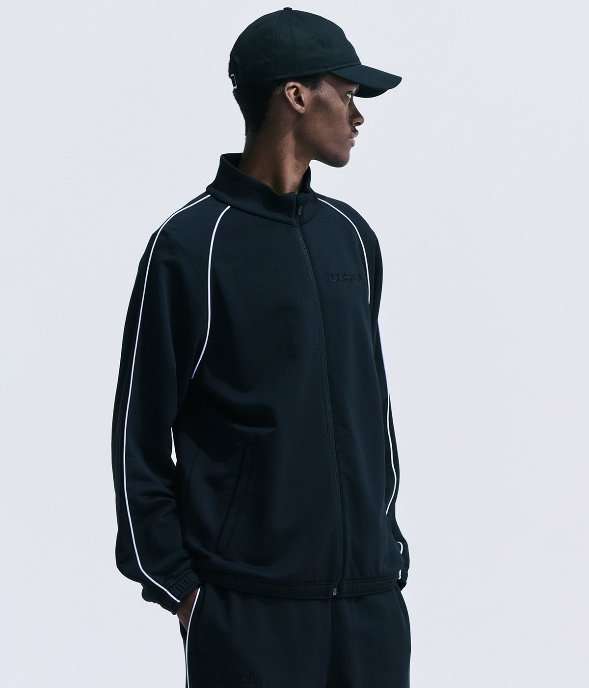 極美品　FCレアルブリストル　トラックジャケット　ブラック　サイズM　国内正規品 CLASSIC TRACK JACKET | F.C.Real Bristol(エフシーレアル
