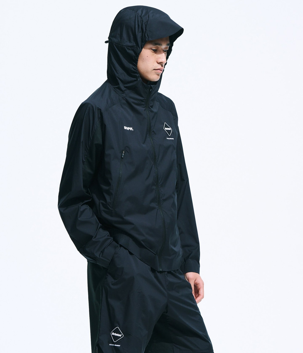 タグ付きF.C. REAL BRISTOL ナイロンジャケット ブラック F.C.R.B STRETCH LIGHT WEIGHT PACKABLE JACKET FCRB-242011