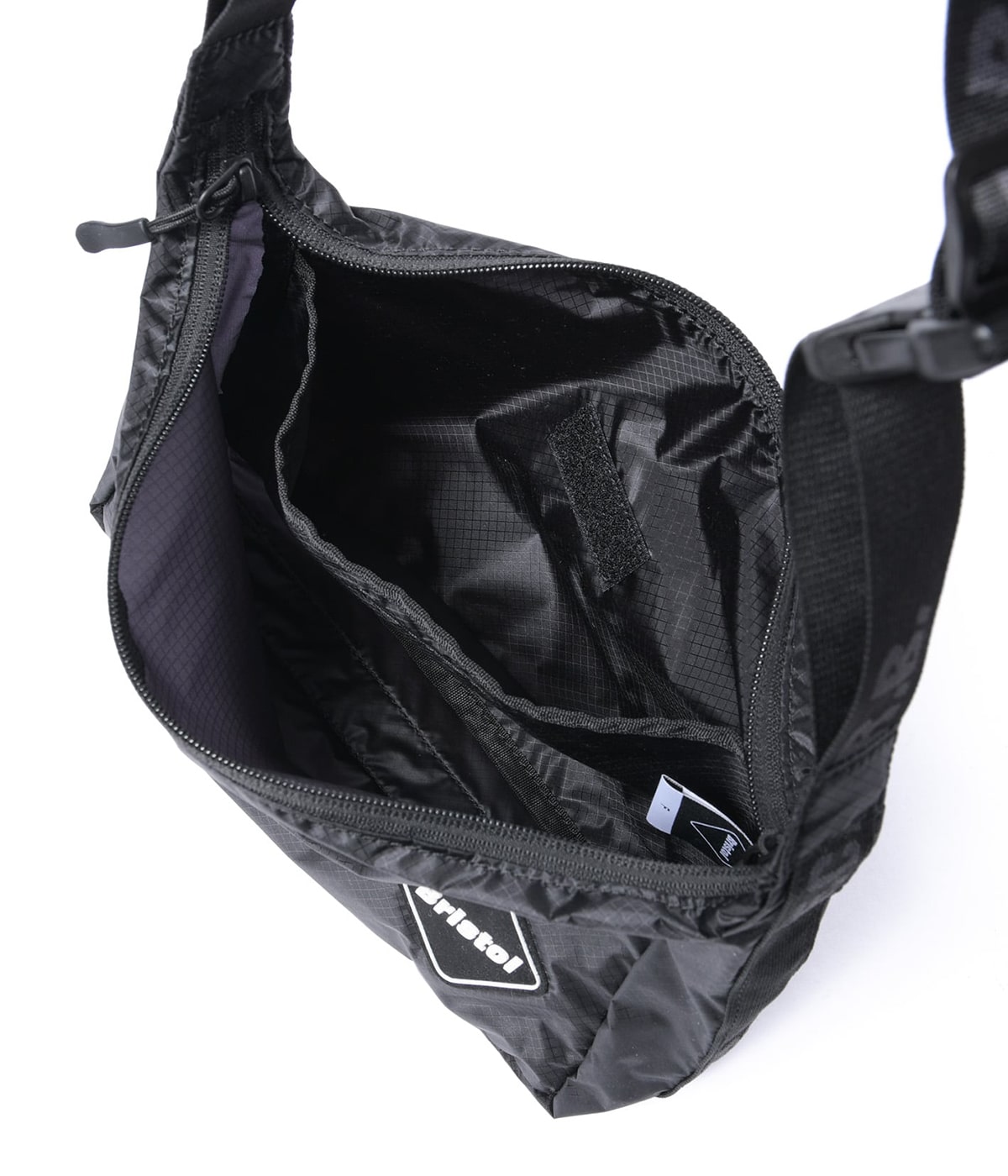 Bristol ブラックショルダーバッグ 2WAY SMALL SHOULDER BAG | F.C.Real Bristol(エフシーレアル