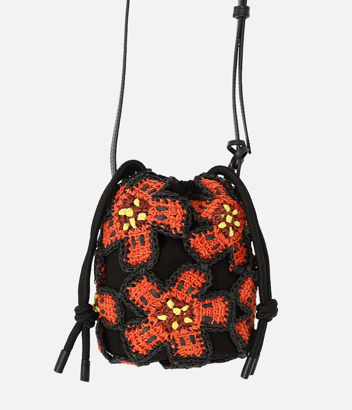 「Vロゴサイド」バケットバッグ ブラック RANDEBOOのシグネチャーアイテムであるBucket bagシリーズから