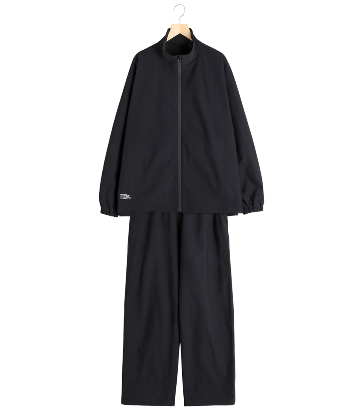 CORPORATE TRACK SUIT | FreshService(フレッシュサービス