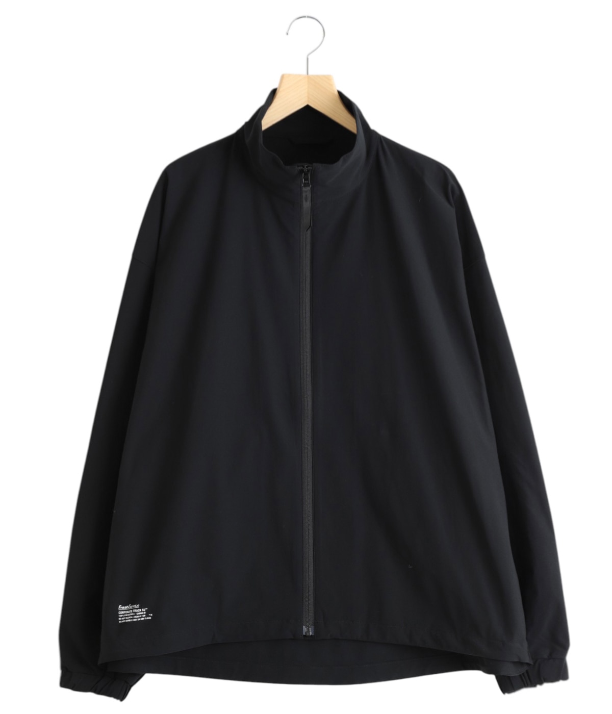 CORPORATE TRACK SUIT | FreshService(フレッシュサービス