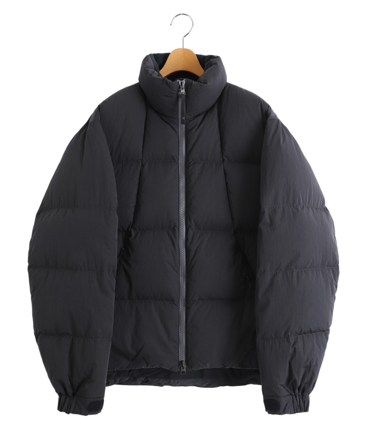 新品Goldwin  Dyed Ripple Nylon Down JK Goldwin Dope Dyed Ripple Nylon Down Jacket - Dark Navy | Wallace